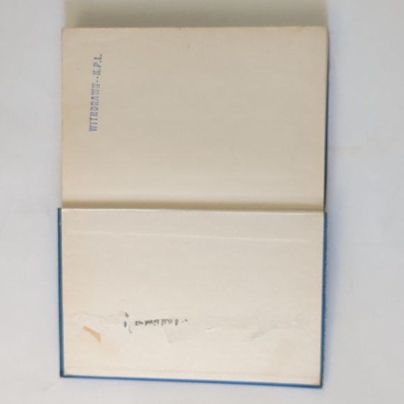 Betsy's Busy Summer - Carolyn Haywood - 1956 - Picture 12 of 13